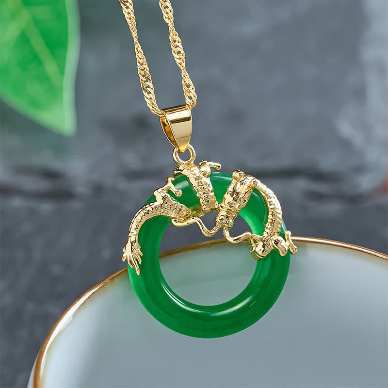 Buddha Stones Collier de protection avec pendentif rond en jade en forme de dragon - image 1