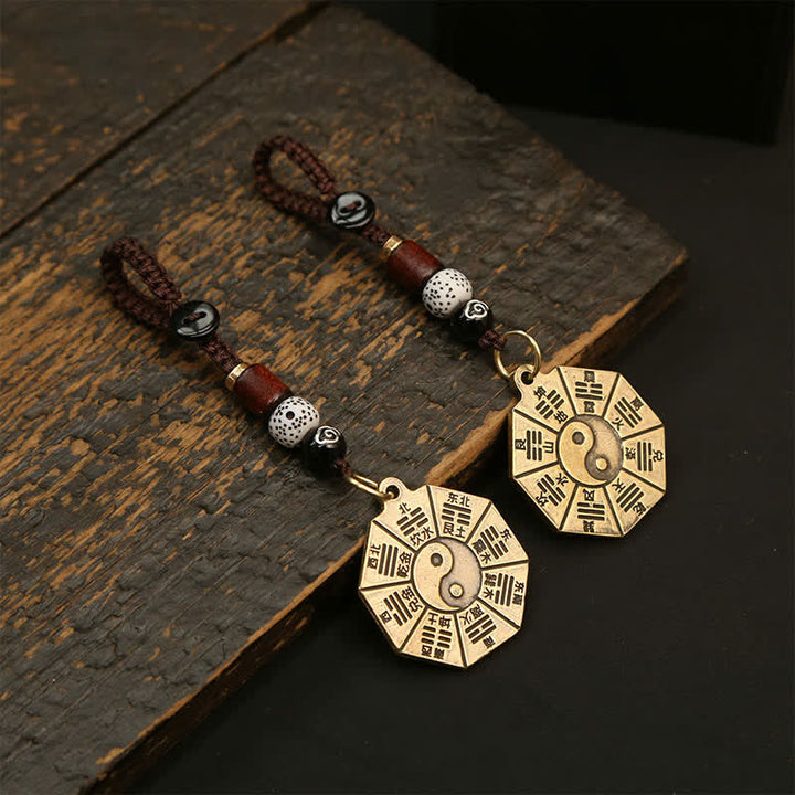 Buddha Stones Pendentif vintage en laiton Bagua Pi Xiu Cinq pièces impériales, porte-clés de protection Yin Yang - image 0