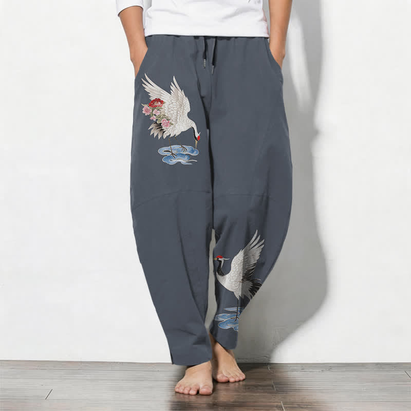 Buddha Stones Pantalon fuselé pour homme en pur coton rouge à motif de grue couronnée et cordon de serrage, avec poches - SteelBlue - US/UK/AU50，EU60 (5XL) - image 0
