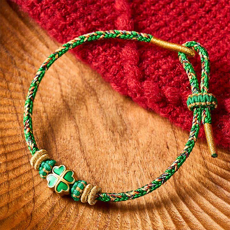 Buddha Stones Bracelet en corde tressée à la main en forme de cœur avec un trèfle à quatre feuilles vert, symbole de force. - image 1