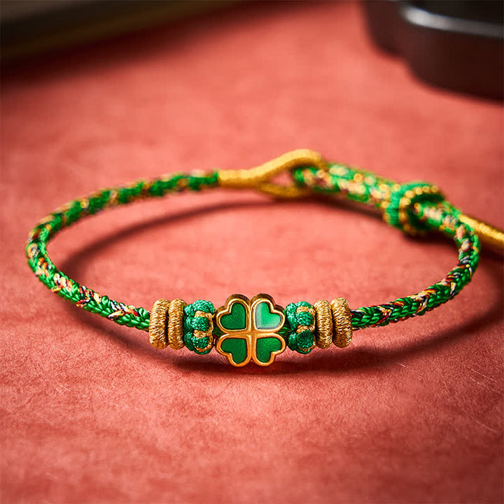 Buddha Stones Bracelet en corde tressée à la main en forme de cœur avec un trèfle à quatre feuilles vert, symbole de force. - image 2