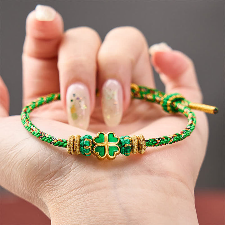 Buddha Stones Bracelet en corde tressée à la main en forme de cœur avec un trèfle à quatre feuilles vert, symbole de force. - image 4