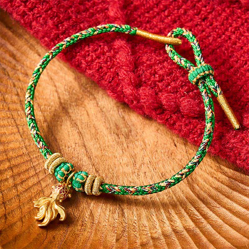 Buddha Stones Bracelet porte-bonheur en corde verte avec motif de carpes koï rouges tissées à la main - image 1