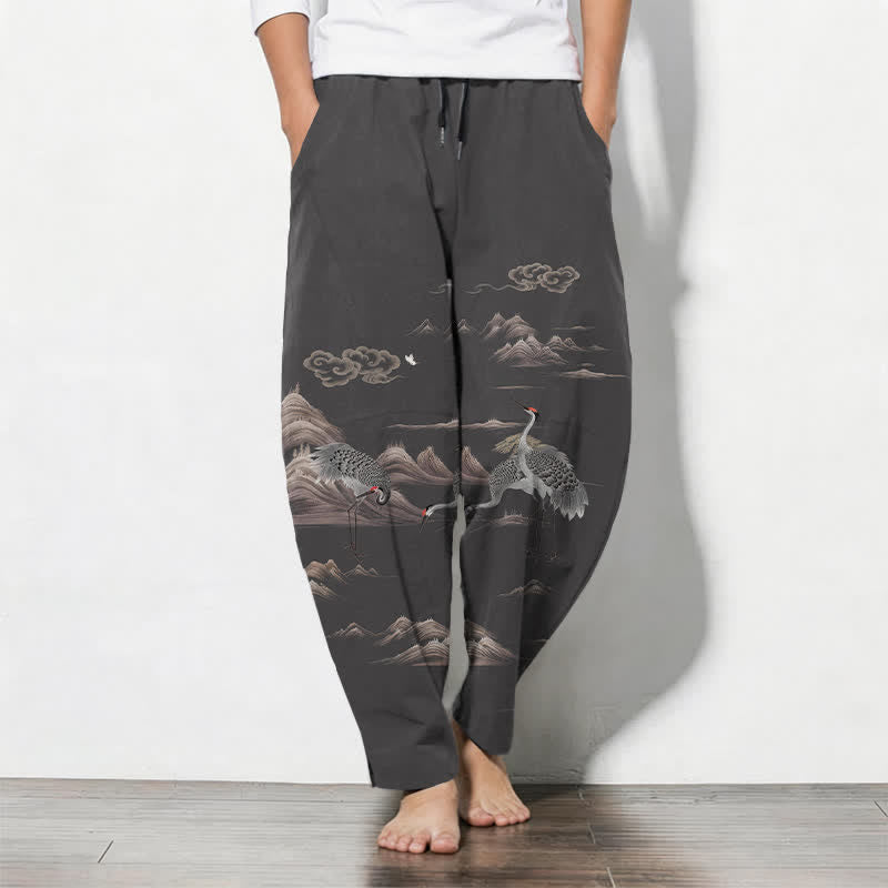 Buddha Stones Pantalon fuselé pour homme en pur coton, motif grue, nuage et montagne, avec cordon de serrage et poches. - Gris terne - US/UK/AU50，EU60 (5XL) - image 0