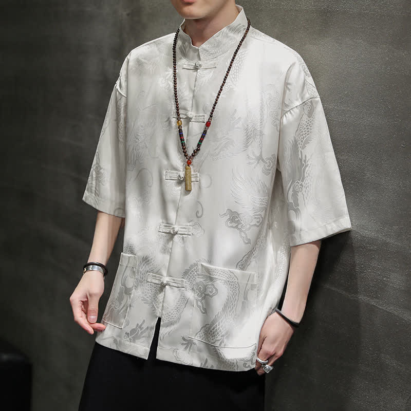 Buddha Stones Chemises d'été pour hommes à manches courtes, col mandarin, boutons brandebourg, motif dragon et poches, style Tang. - Blanc - US/UK/AU40, EU50 (2XL) - image 0
