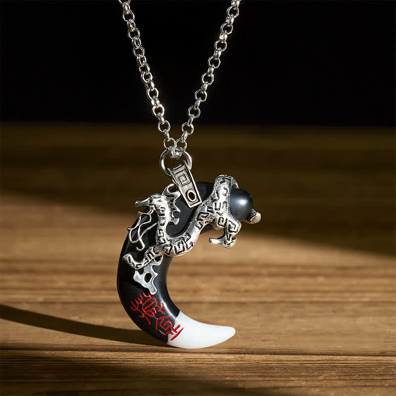 Buddha Stones Collier pendentif croissant de dragon force - image 7