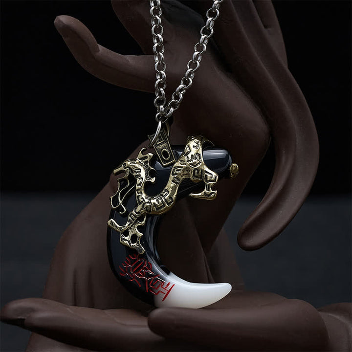Buddha Stones Collier pendentif croissant de dragon force - image 12