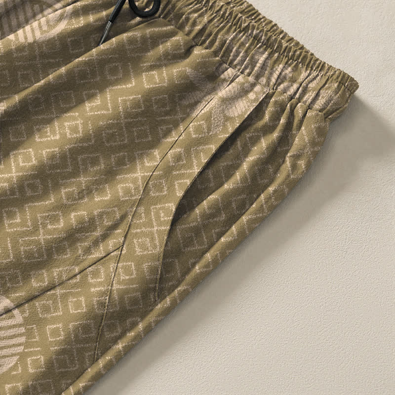 Buddha Stones Pantalon fuselé pour homme en pur coton, à cordon de serrage et poches, orné d'un motif floral médaillon. - image 4