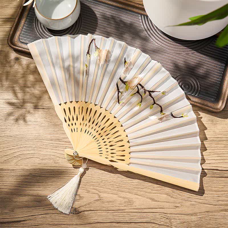 Buddha Stones Éventail pliant élégant en bambou à motif floral magnolia beige 21 cm - image 5