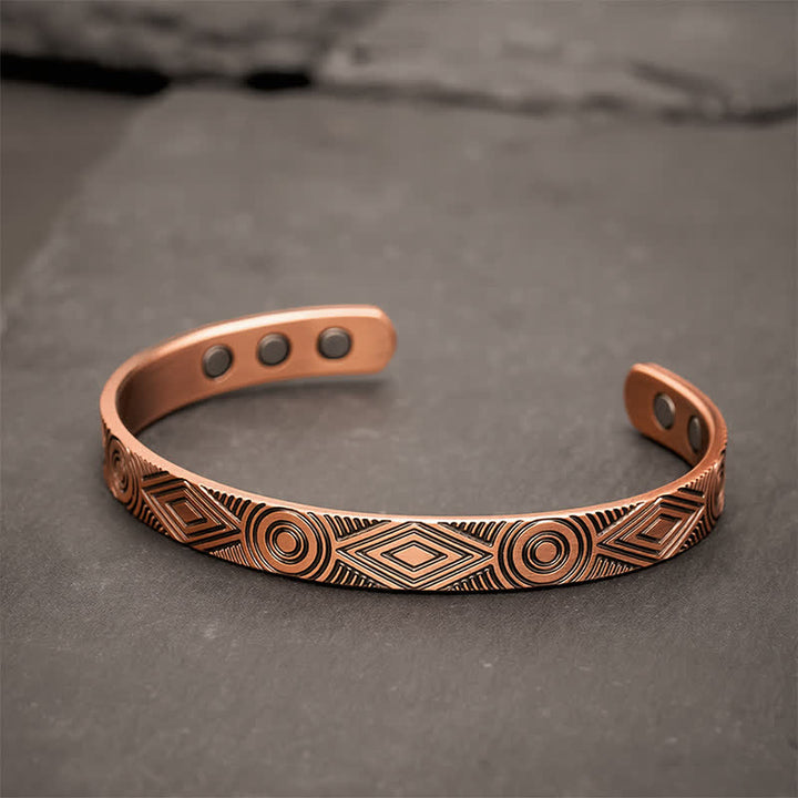 Buddha Stones Bracelet manchette ouvert en cuivre rouge gravé géométriquement pour la mise à la terre - 8 mm (Diamètre intérieur : env. 55 mm) - image 6