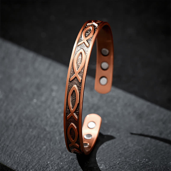 Buddha Stones Bracelet manchette ouverte en cuivre rouge avec motif de carpe koï, symbole d'ancrage et de réussite - image 3