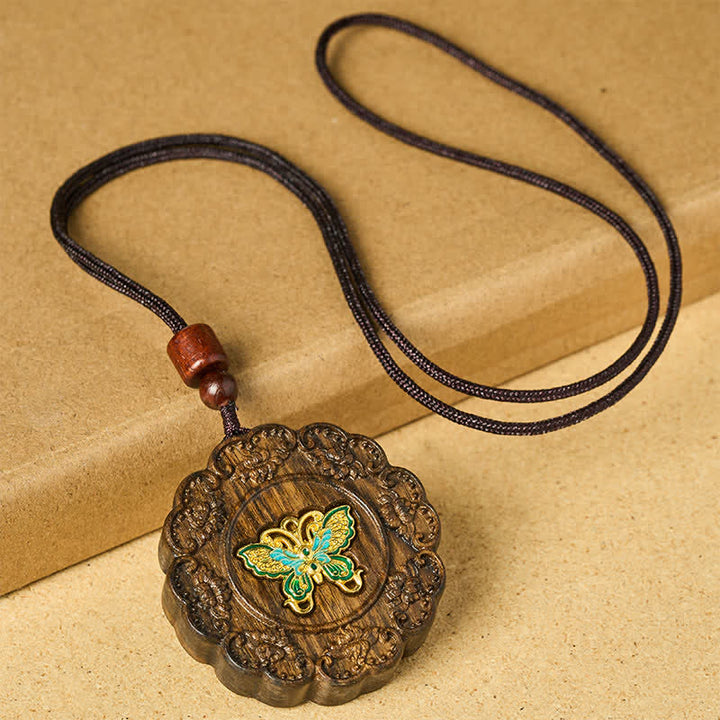 Buddha Stones Collier pendentif papillon en bois de sappan sculpté, transformation - image 1