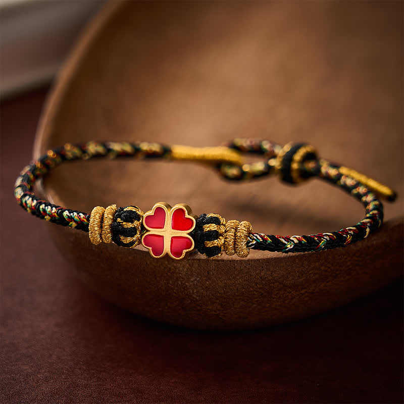 Buddha Stones Bracelet de guérison en corde tressée à la main en forme de cœur avec trèfle à quatre feuilles rouge - Noir (Tour de poignet : 15–17 cm) - image 0