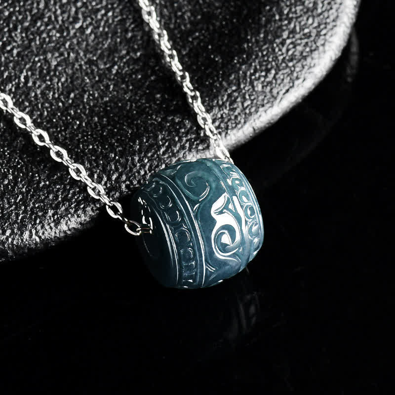 Buddha Stones Collier avec pendentif tonneau Harmony gravé en jade et chaîne en acier titane - image 1