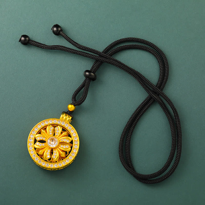 Buddha Stones Collier pendentif rond en laiton plaqué or avec fleur d'iris rotative - Cordon noir - image 6