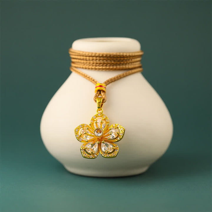 Buddha Stones Collier pendentif Harmonic Connection Fleur de prunier en laiton plaqué or - image 3