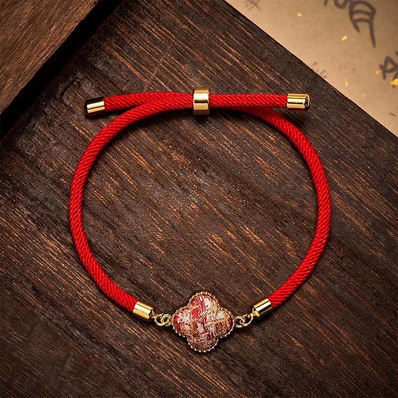 Buddha Stones Bracelet porte-bonheur en brocart à quatre feuilles et fil rouge - Brocart Song (Même ton de couleur – motif variable) - image 0