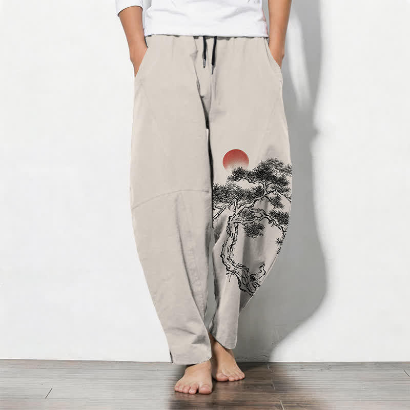 Buddha Stones Pantalon fuselé pour homme en pur coton, motif pin et soleil rouge, cordon de serrage et poches - Lin - US/UK/AU50，EU60 (5XL) - image 0