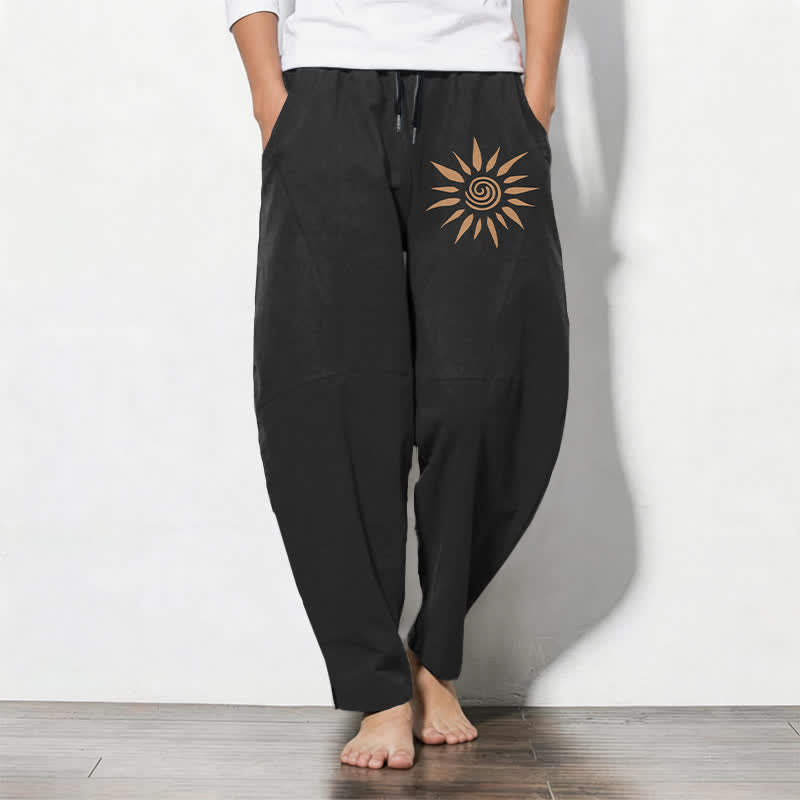 Buddha Stones Pantalon fuselé pour homme en pur coton, motif spirale soleil, cordon de serrage et poches - Noir - US/UK/AU50，EU60 (5XL) - image 0