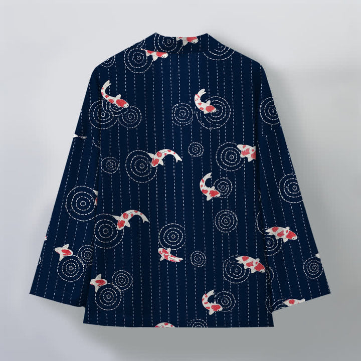 Buddha Stones Kimono pour homme en coton à motif de carpes koï ondulées, ouvert sur le devant - image 2