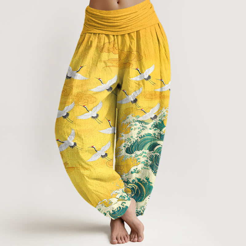 Buddha Stones Pantalon harem à taille élastique pour femme, en coton blanc à motif de grues et de vagues. - Or - US16，UK/AU20，EU48 (3XL) - image 0