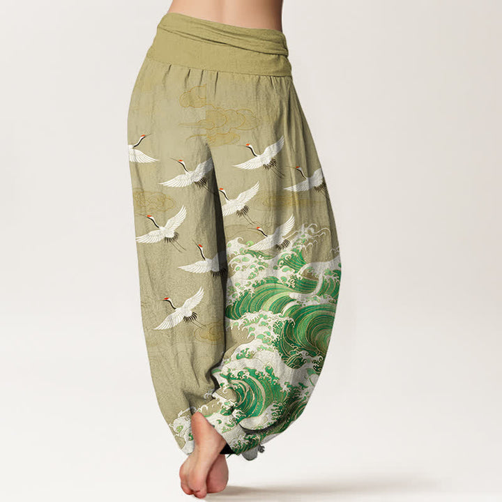 Buddha Stones Pantalon harem à taille élastique pour femme, en coton blanc à motif de grues et de vagues. - image 7