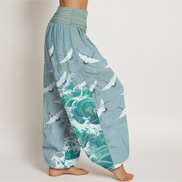 Buddha Stones Pantalon harem à taille élastique pour femme, en coton blanc à motif de grues et de vagues. - image 9