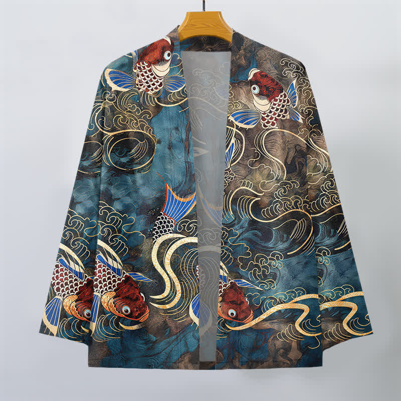 Buddha Stones Kimono pour homme en coton rouge à motif de carpes koï et de vagues dorées, ouvert sur le devant - image 7