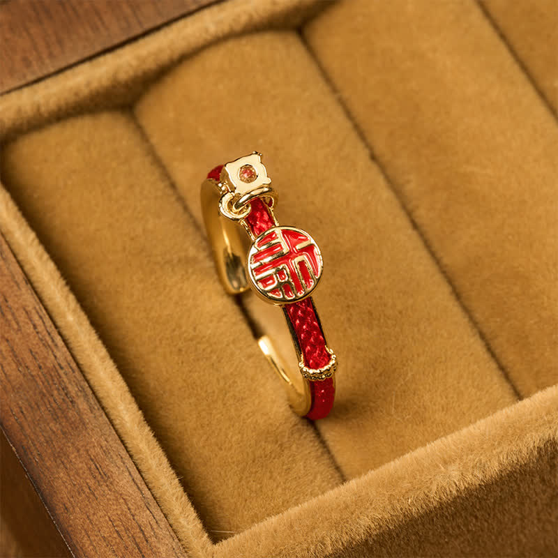 Buddha Stones Bague porte-bonheur ronde à ficelle rouge, personnage Fu, ouverte - image 1