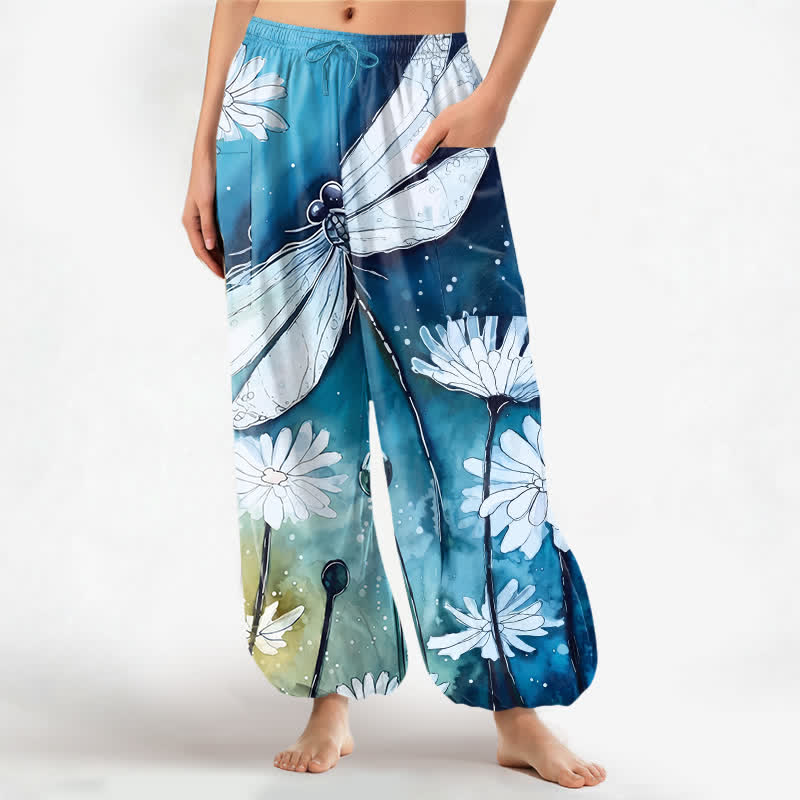 Buddha Stones Pantalon harem pour femme en coton à motif aquarelle libellule et marguerite, taille élastique et poches latérales - Bleu ciel profond - US16，UK/AU20，EU48 (3XL) - image 0