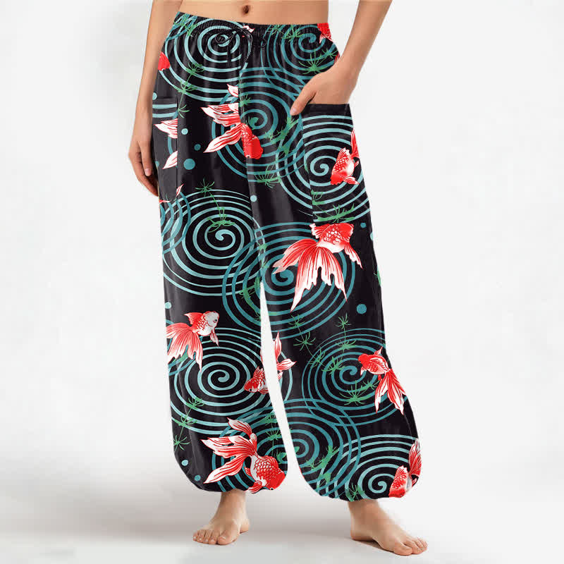 Buddha Stones Pantalon harem pour femme en coton à motif de carpes koï orientales ondulées, taille élastique et poches latérales - Noir - US16，UK/AU20，EU48 (3XL) - image 0