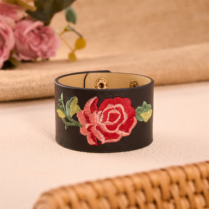 Buddha Stones Bracelet de protection large en cuir brodé de roses - Noir (Tour de poignet : env. 15–18 cm) - image 0
