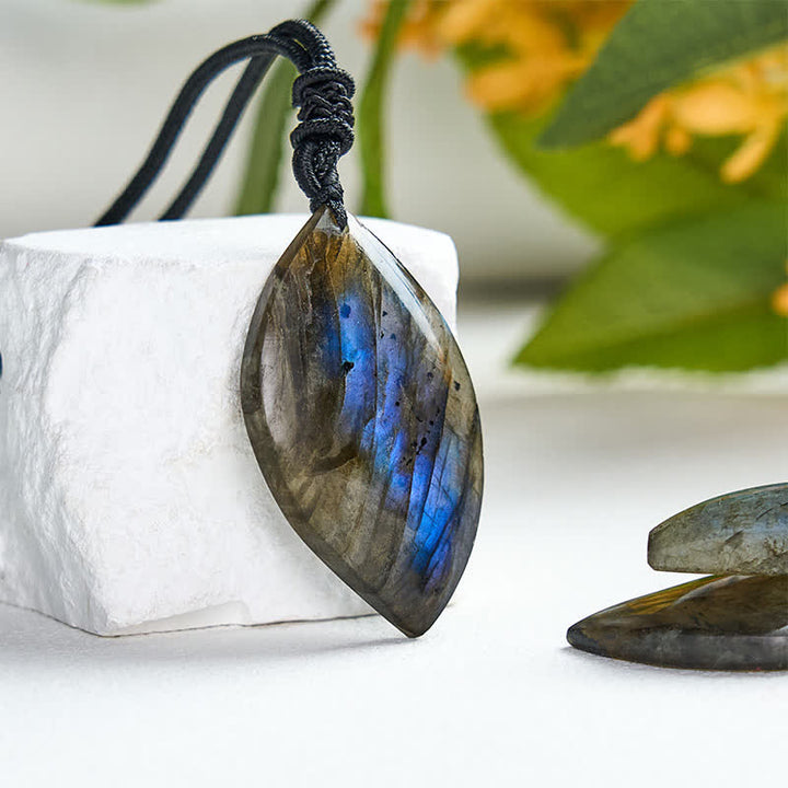 Buddha Stones Collier en corde tressée avec motif de feuille de labradorite - image 2