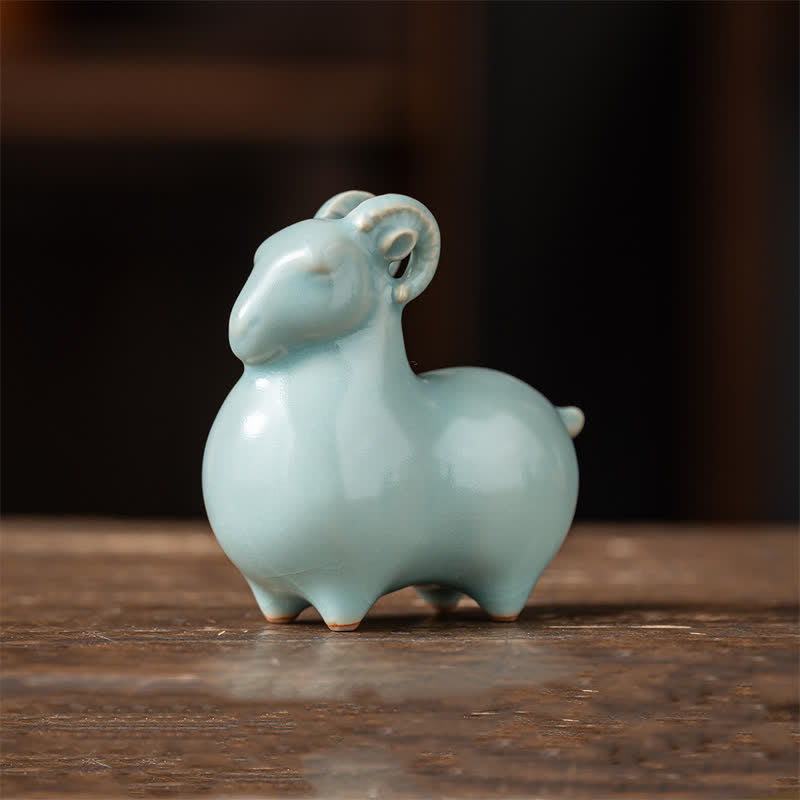 Buddha Stones Chèvre en céramique, symbole de prospérité, adorable décoration animale - Mouton bleu - Petit mouton, environ 8,2 cm x 4,8 cm x 8,3 cm - image 1