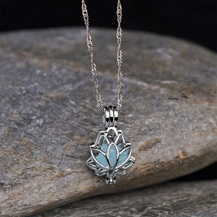 Buddha Stones Collier pendentif lotus paix en acier titane aigue-marine - image 2