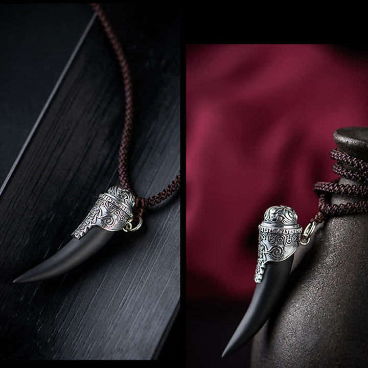 Collier pendentif en argent sterling 925 avec motif de dent de loup en obsidienne noire