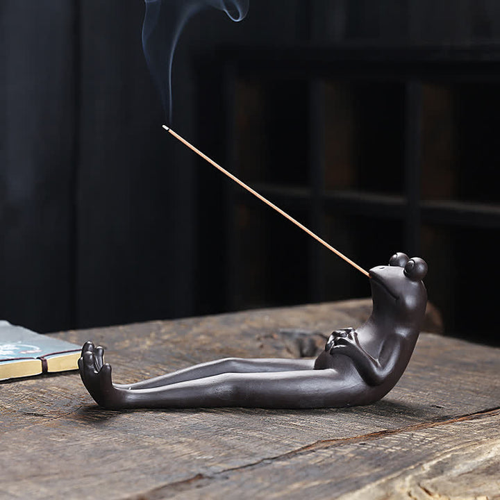 Brûleur d'encens en céramique pour guérison spirituelle en forme de grenouille de méditation