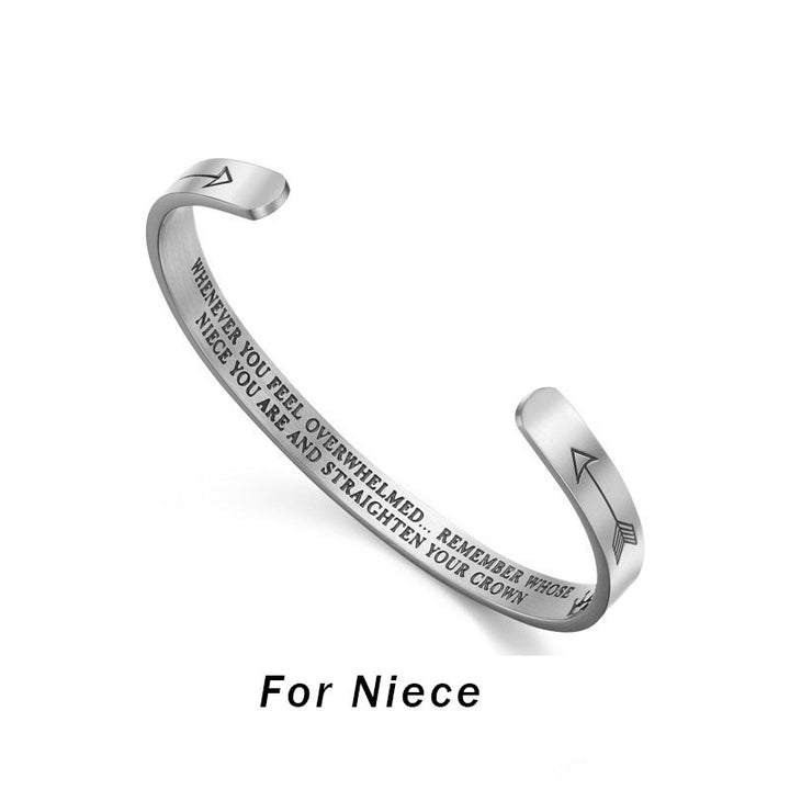 Bracelets inspirants en Buddha Stones Cadeau personnalisé pour elle Lui Mantra gravé Bracelet manchette Bijoux couronne