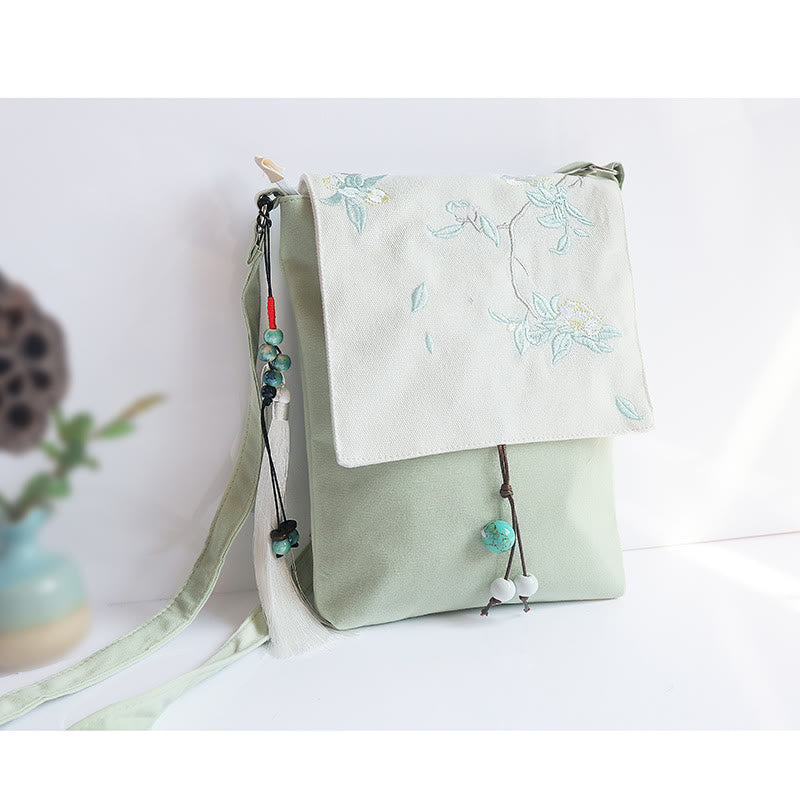 Sac à bandoulière en toile brodé à la main avec des Buddha Stones et des fleurs de prunier