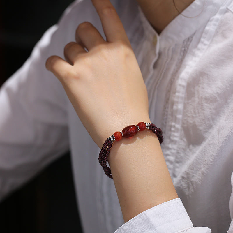 Bracelet triple couche de protection en grenat naturel et agate rouge de Buddha Stones