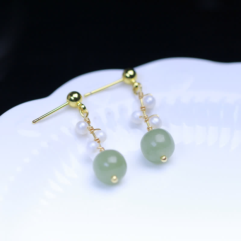Boucles d'oreilles pendantes en plaqué or 14 carats avec motif de fleur de jade Hetian