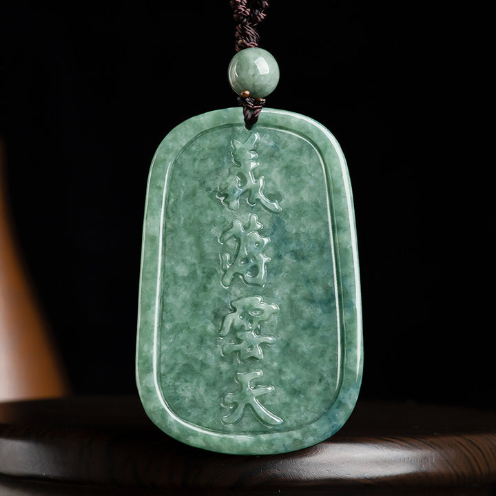 Collier pendentif amulette Guan Gong en jade naturel