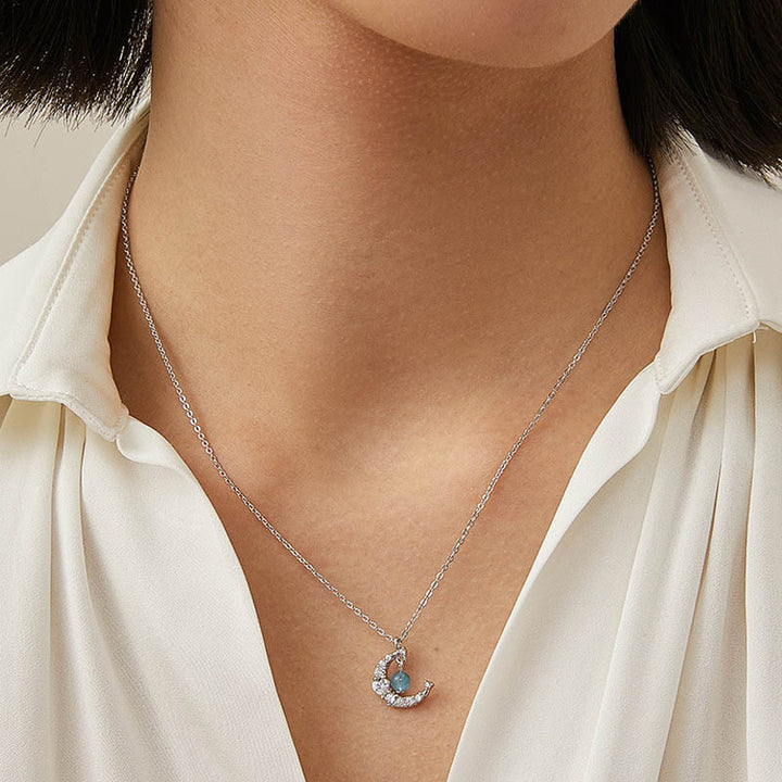Collier de guérison d'amour en cristal bleu quartz fraise Buddha Stones