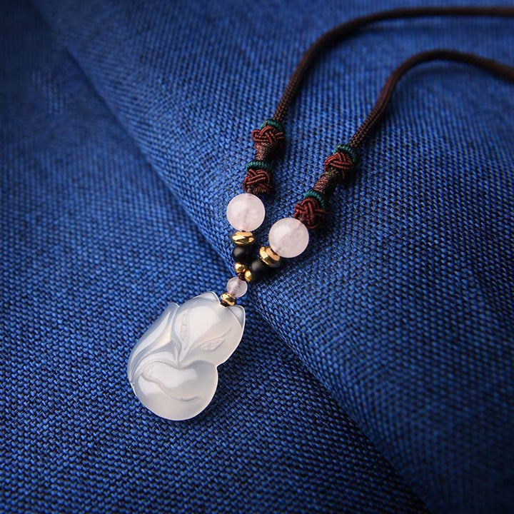 Collier avec pendentif en perles de cristal rose calcédoine et renard Buddha Stones Harmony String - image 2