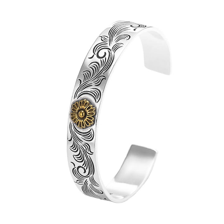 Bracelet porte-bonheur en cuivre sculpté avec des Buddha Stones et des plumes de la dynastie Tang