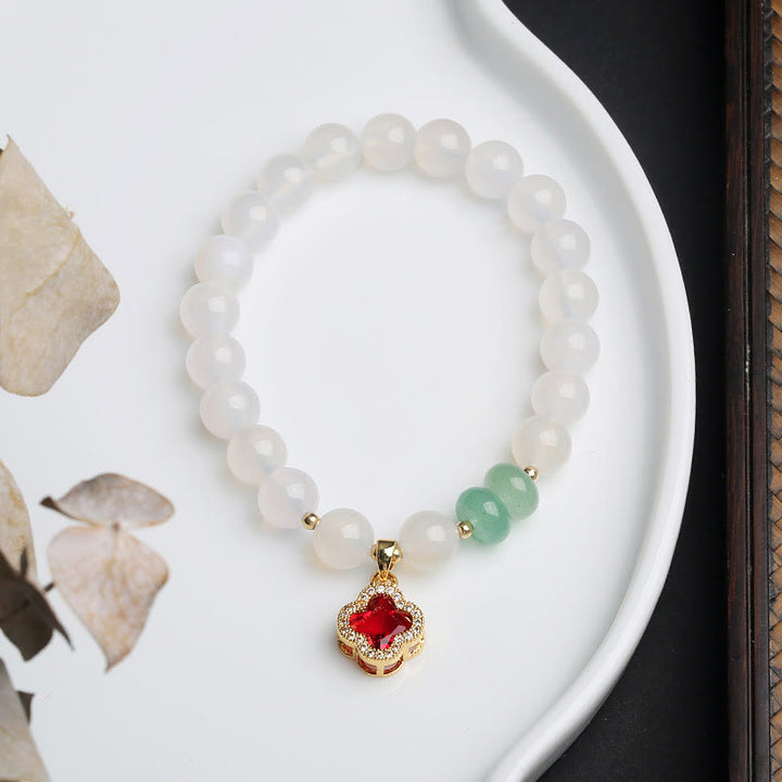 Buddha Stones Agate blanche naturelle Agate rouge Sac d'argent Caractère Fu Trèfle à quatre feuilles Bracelet de protection