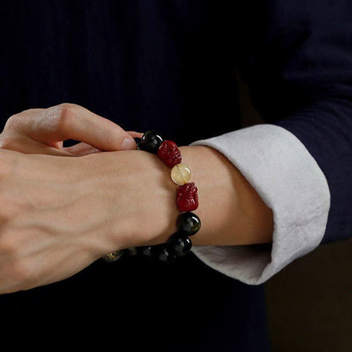 Bracelet de protection en Buddha Stones dorée et brillante PiXiu Cinabre Om Mani Padme Hum