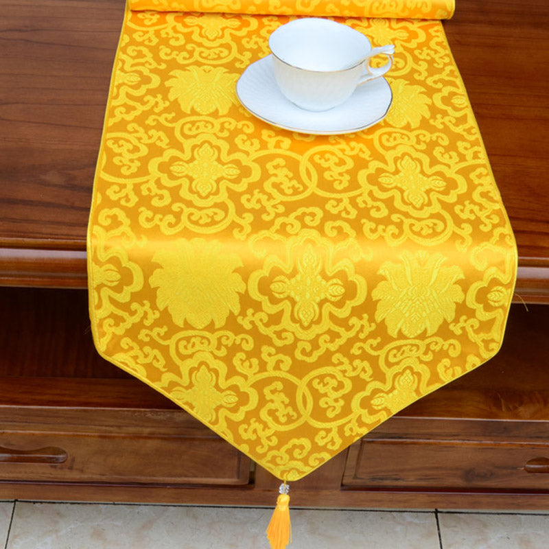 Chemin de table Jacquard à pompons avec motif de dragon Vajra et de fleurs d'autel de prière, symboles de bon augure tibétains