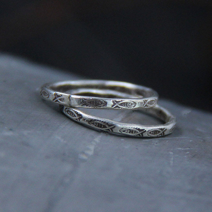 Bague porte-bonheur en argent sterling 925 Buddha Stones et poisson Koi
