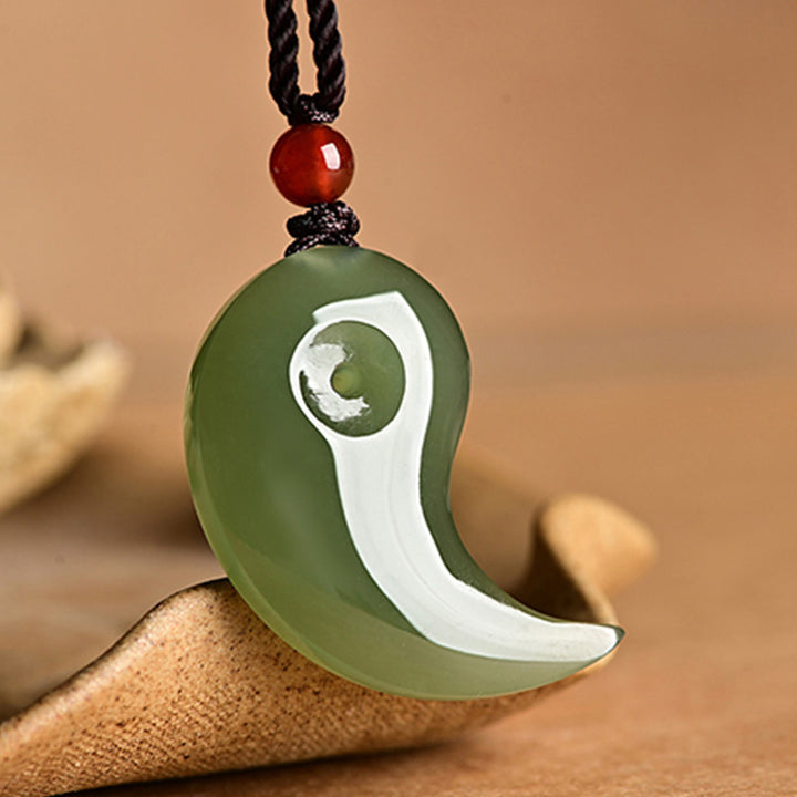 Collier pendentif en corde de protection en jade blanc et jade cyan Yin Yang - image 3